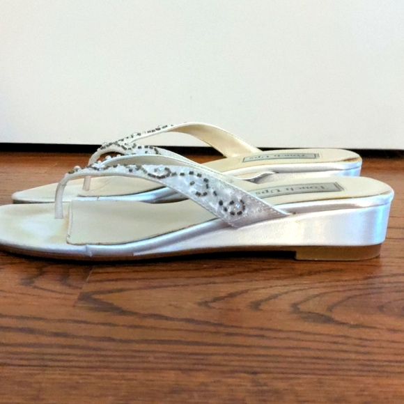 White satin with beaded thong sandals - Picture 6 of 7